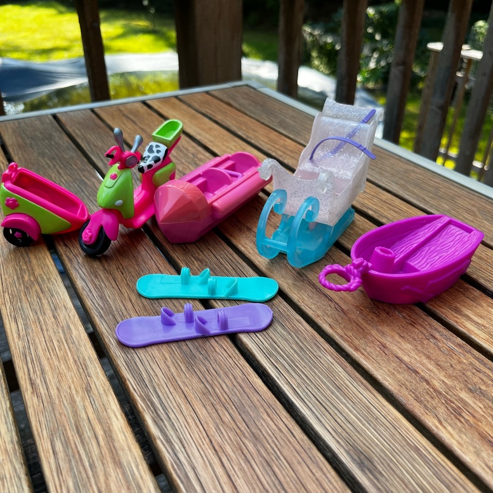 Polly Pocket: Colorful Kids Toy Vehicle Set